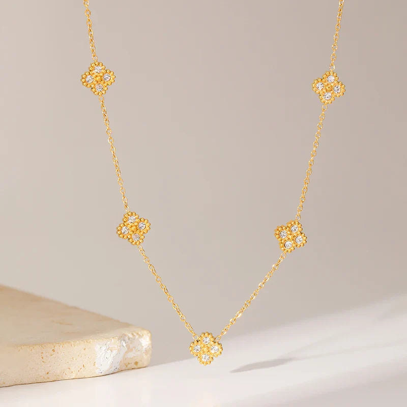 Collar Gargantilla con Colgantes de Trébol de 4 Hojas