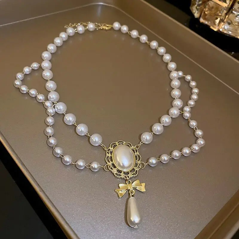 Collar Gargantilla con Colgantes de Perlas Estilo Barroco