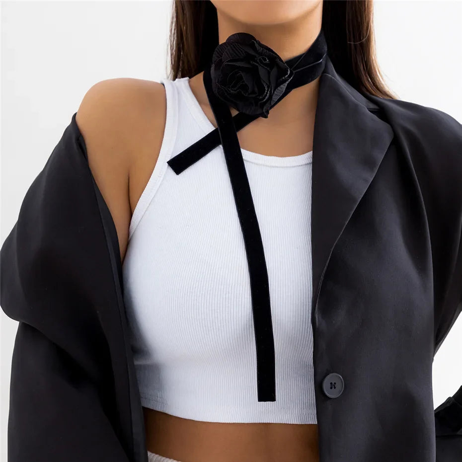 Collar Gargantilla Elegante Colgante Gran Flor de Rosa negra 2