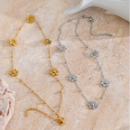 Collar Gargantilla con Colgante de Flores plata