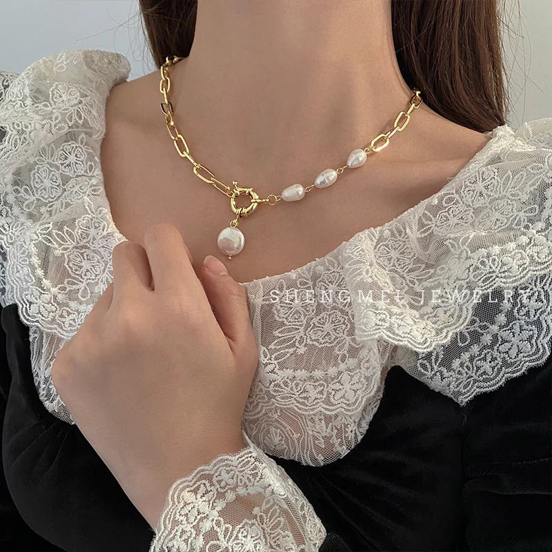 Collar Gargantilla Estilo Retro con Colgantes de Perlas Blancas