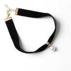Collar estilo bohemio con colgante y perla blanca
