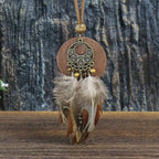 Collar estilo bohemio con colgante de pluma