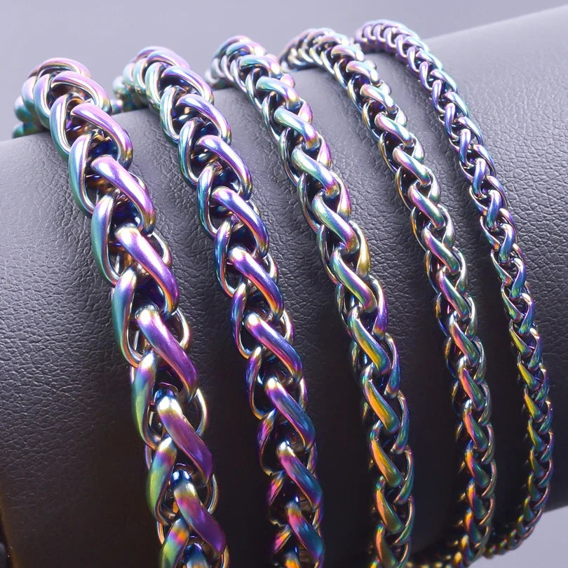 Collier torsadé arc-en-ciel