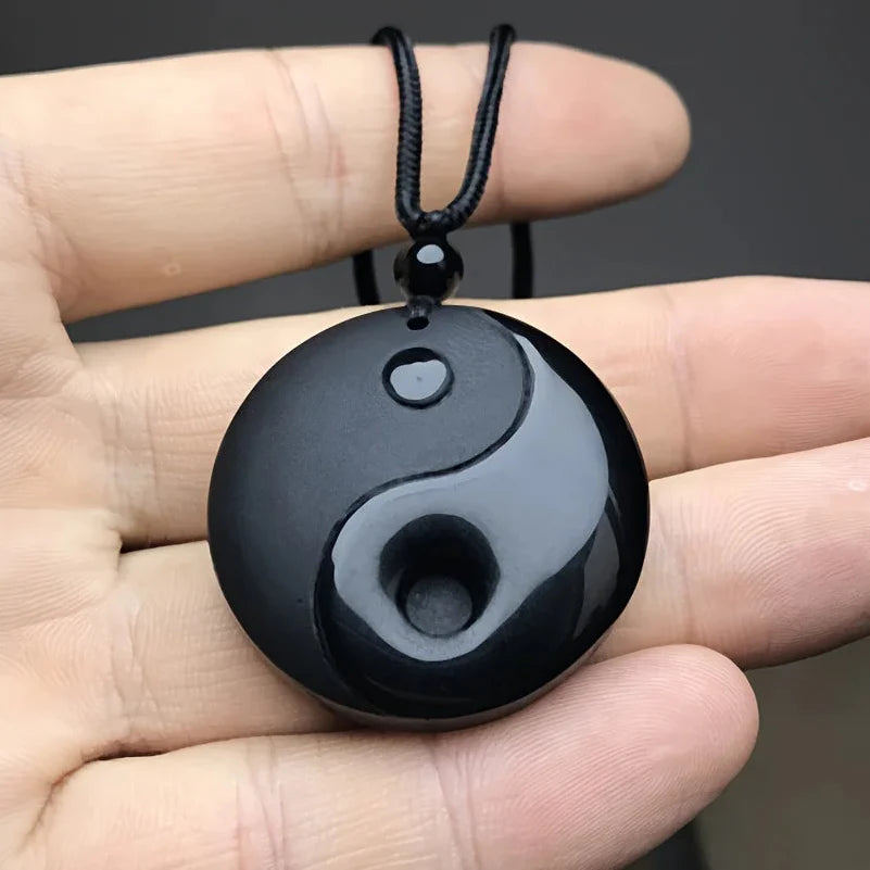 Collar Trenzado con Colgante de Piedra Obsidiana Negra Yin Yang