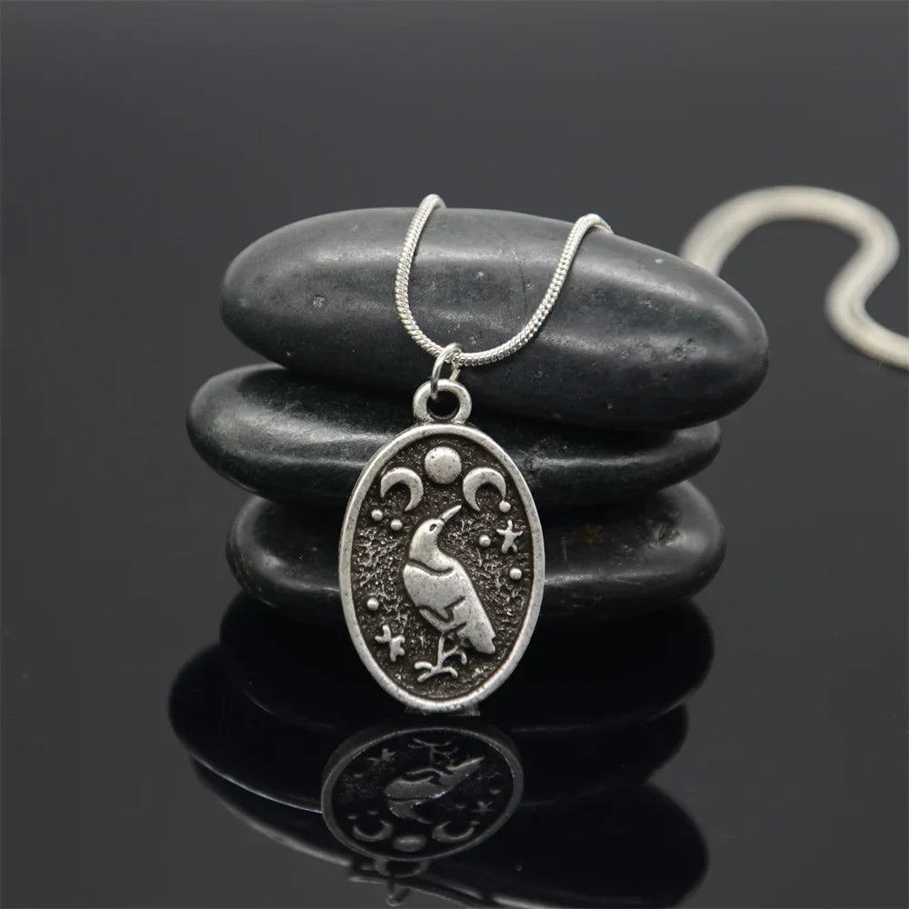 Collar Vikingo con Colgante Cuervo de Odín tipo 2