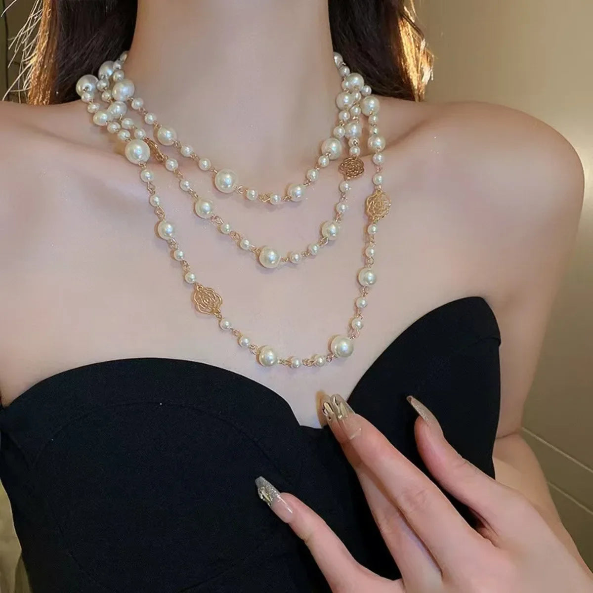 Gran Collar Triple de Perlas para Mujer blanco