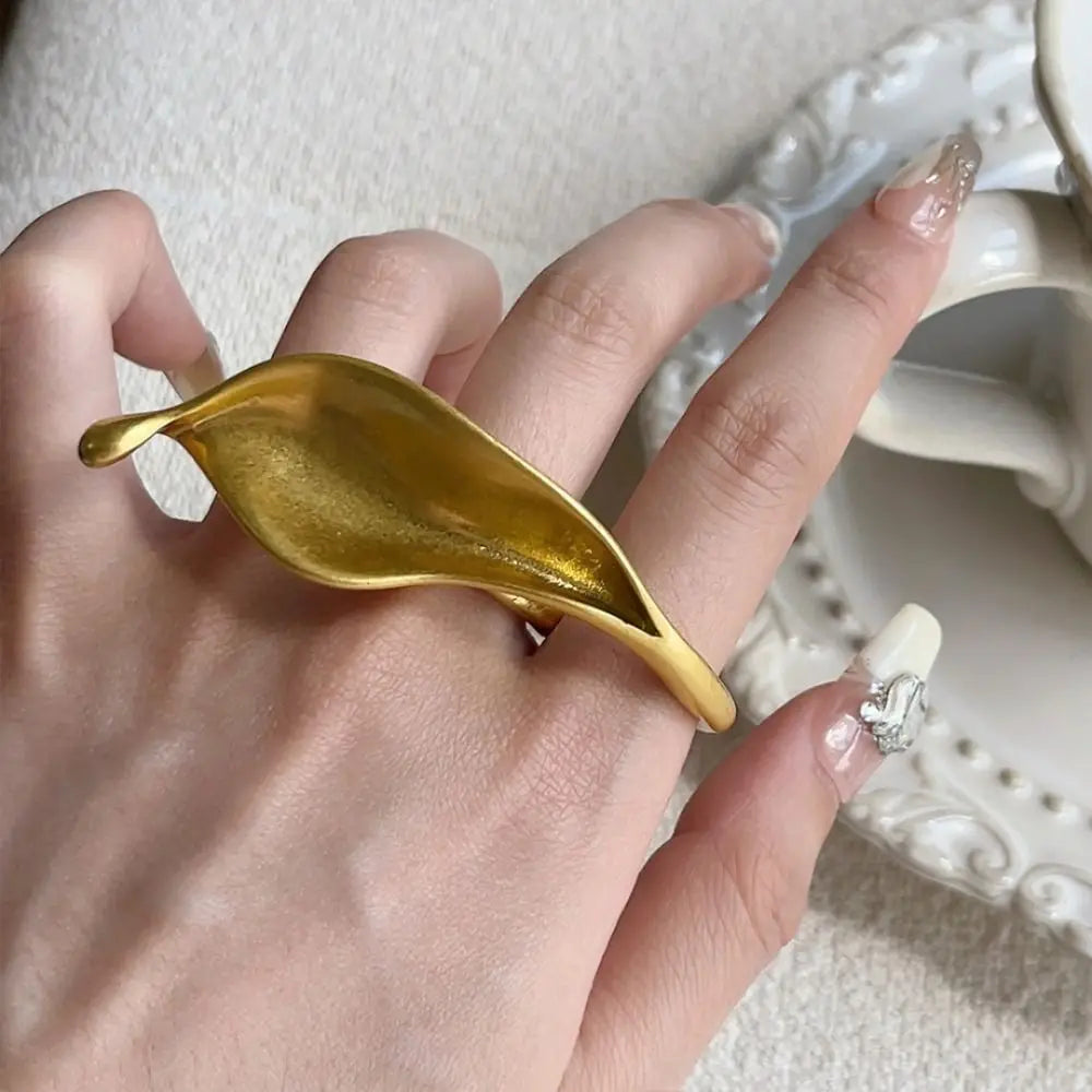 Anillo Hoja de Lirio oro
