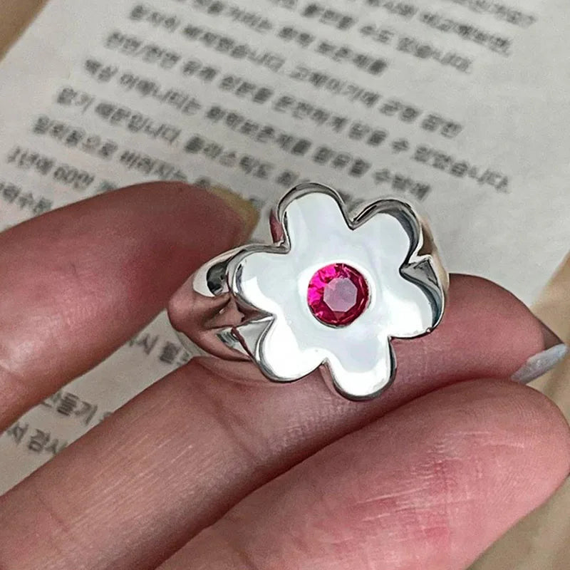 Anillo Grande Flor y Circonio