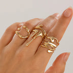 Anillo largo de gota de agua en oro