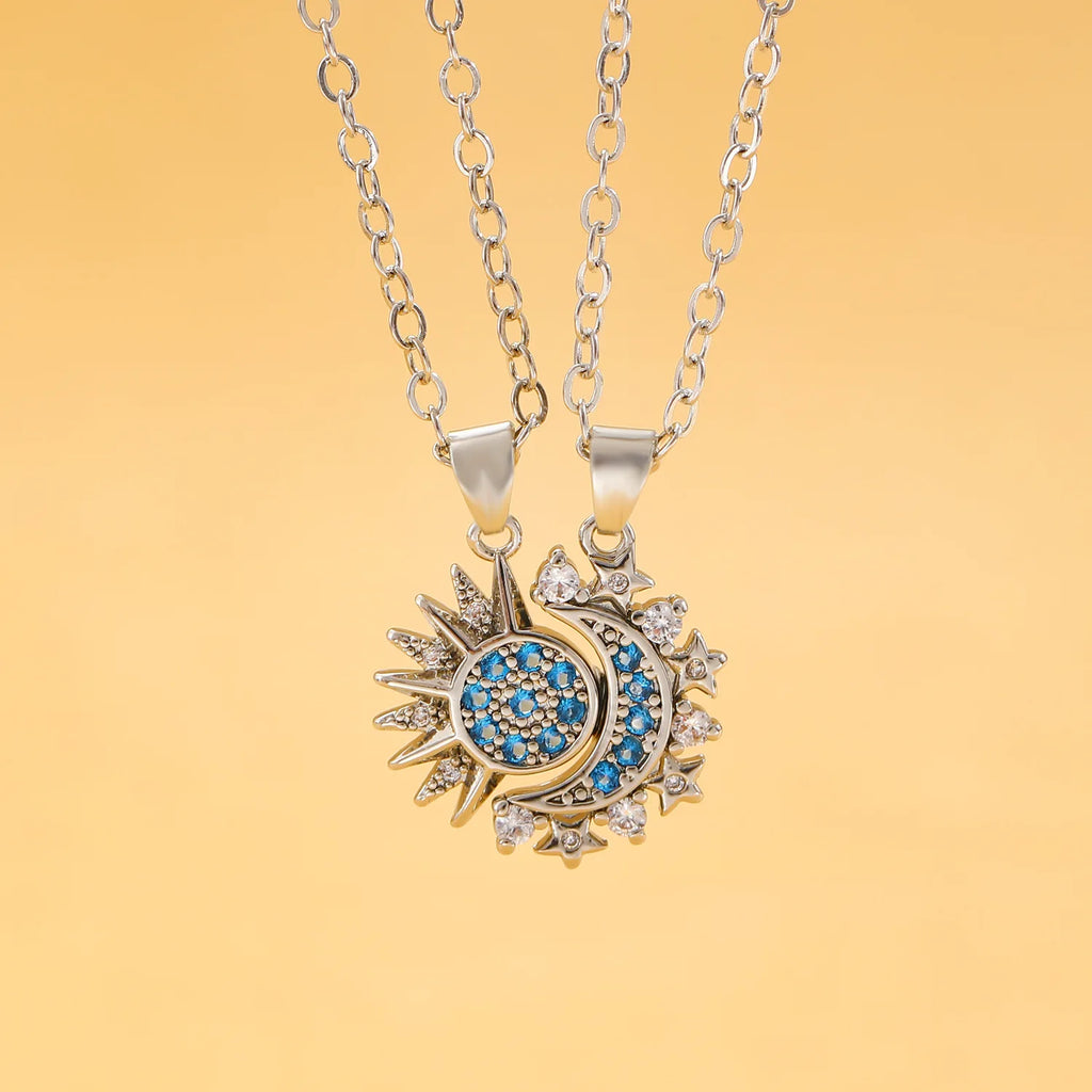 Juego de 2 Collares con Colgante de Luna o Sol en Circonita para Pareja plata