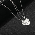 Set de 2 Collares con Colgantes de Medio Corazón "I Love You" para Pareja de Enamorados