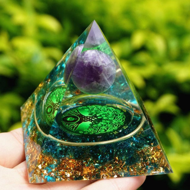 Pirámide Orgonite Protección & Meditación árbol de la vida verde